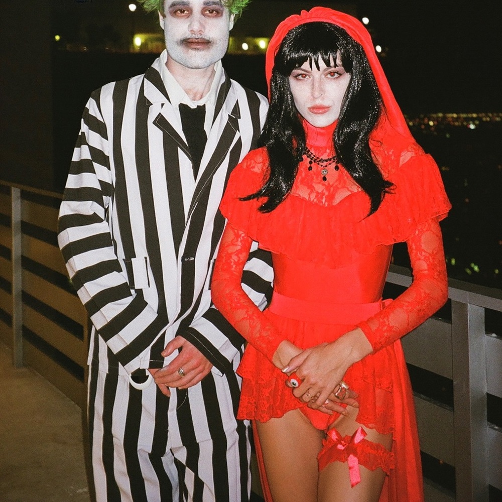 BEELTEJUICE AND BEELTE BRIDE (Lydia) COSTUME
(can buy separately)